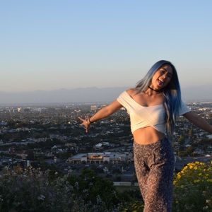 off the shoulder crop top